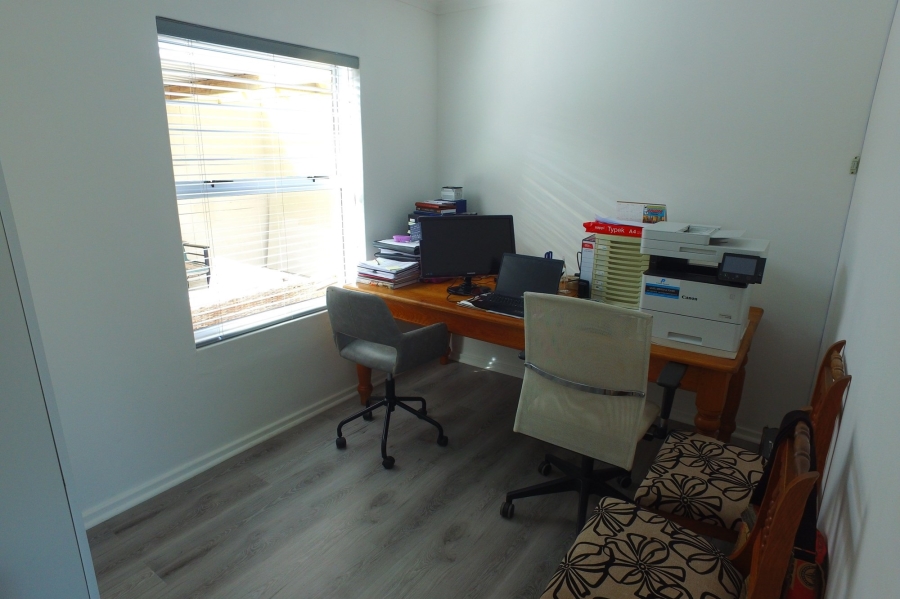 3 Bedroom Property for Sale in Hunters Creek Western Cape